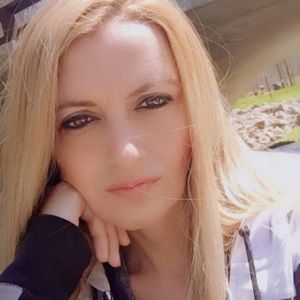 Meet your Posher, Leanna